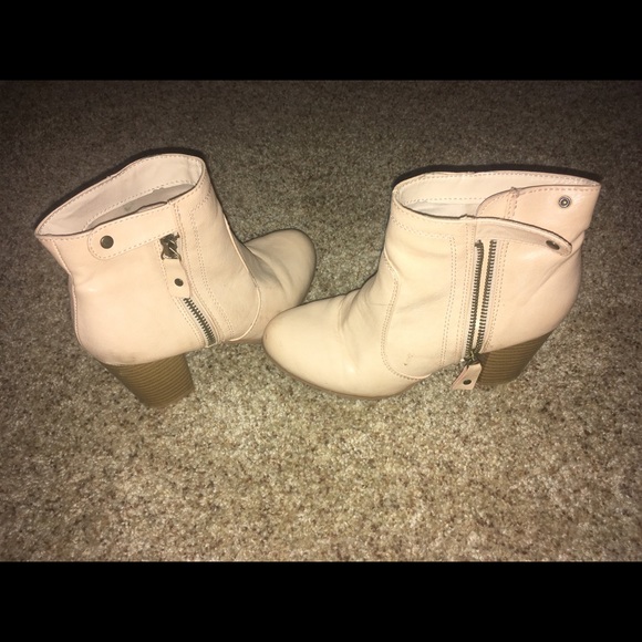 Are you ready for boot season?! - Picture 1 of 2